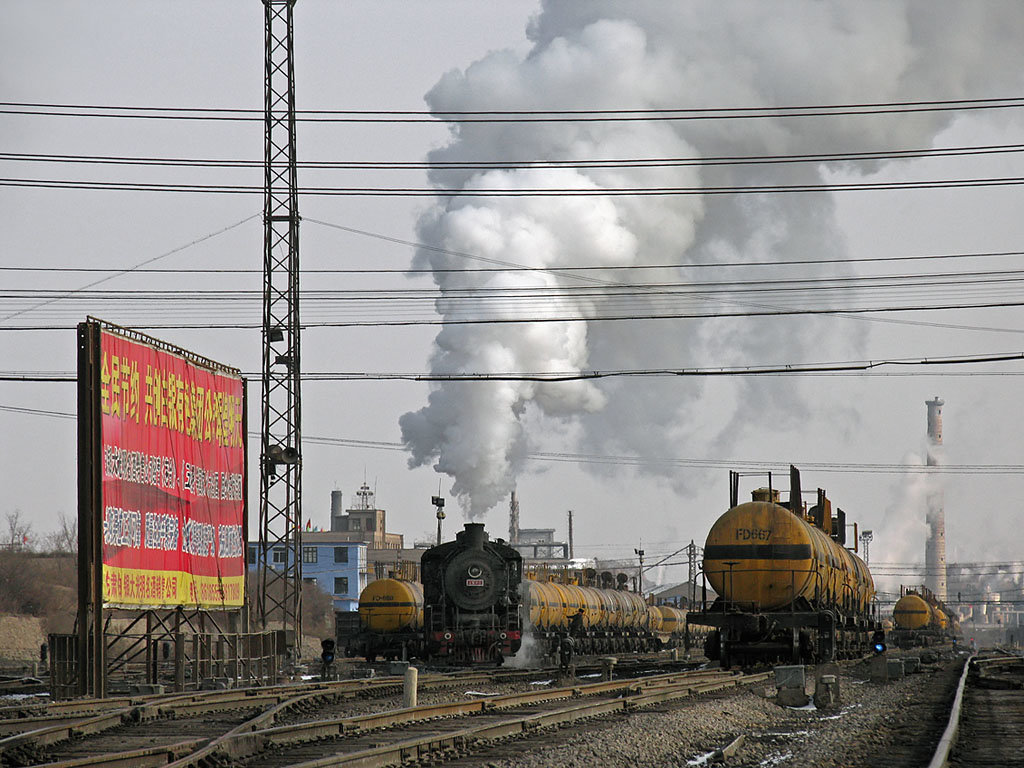 Shunting the sulphuric acid tanks