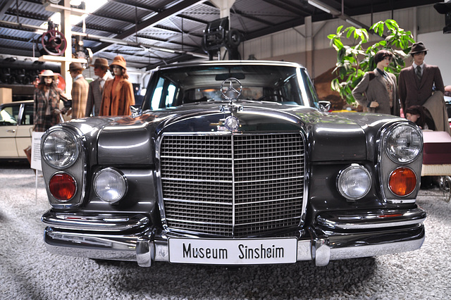 Holiday 2009 – Mercedes-Benz 600