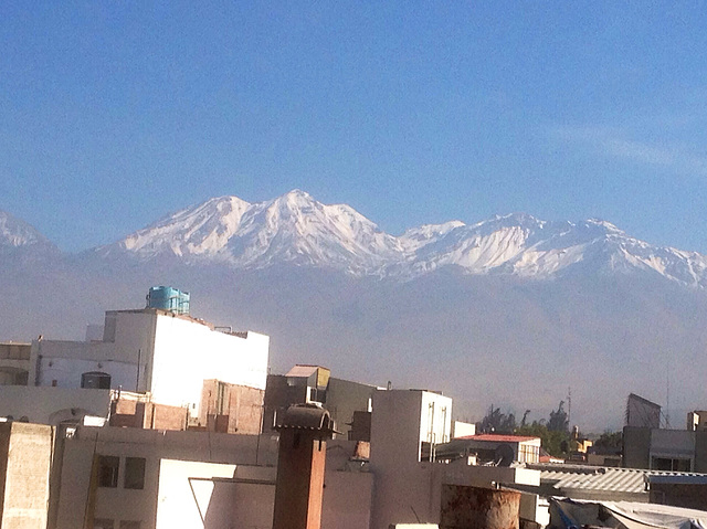 Petit matin a Arequipa face au Mitsi