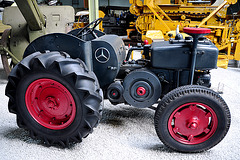 Holiday 2009 – Mercedes-Benz tractor