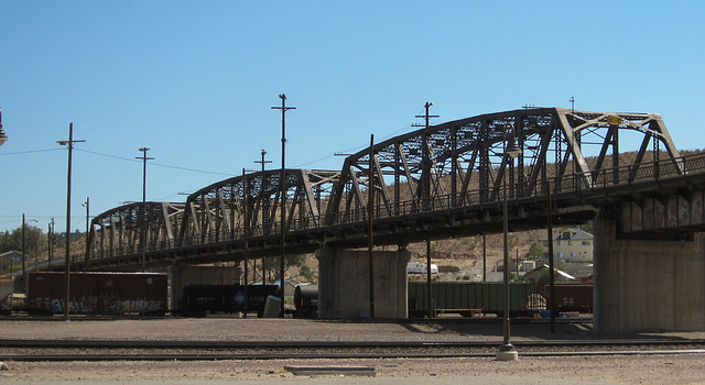 Barstow 1st St bridge  (2752)