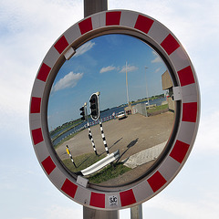 Convex mirror