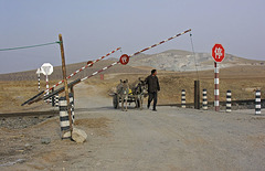 Jitong crossing