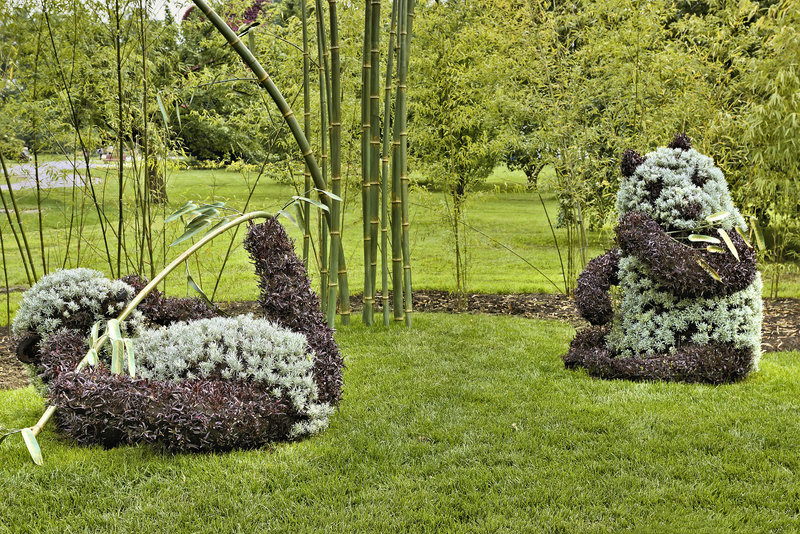 Ambassadors of Hope – Mosaïcultures Internationales de Montréal, Botanical Garden, Montréal, Québec