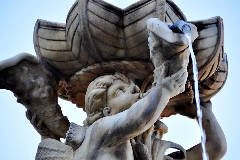 Fish Fountain in Leiden