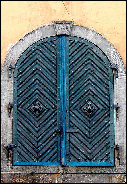 Alte Fenster und Türen 002