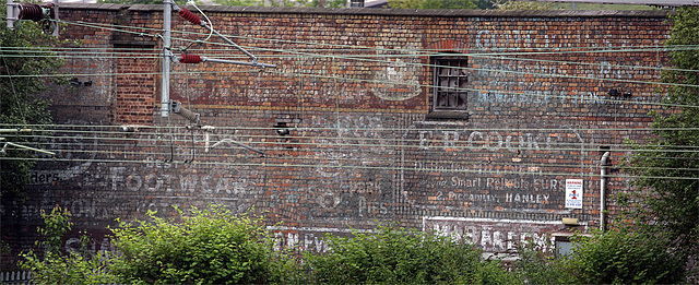 The Etruria wall