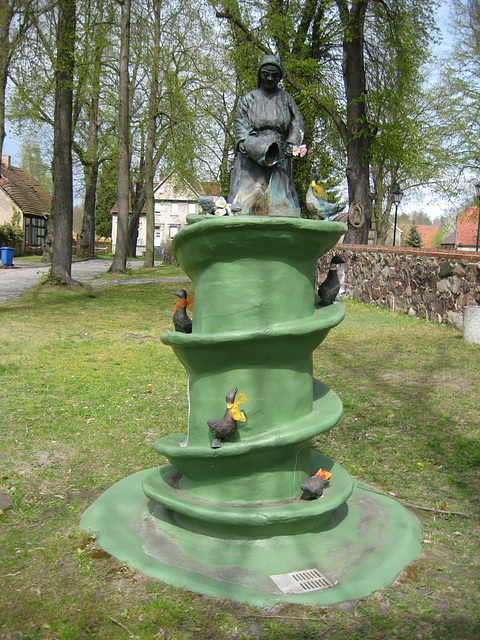 Brunnen - Dorfkirche Wünsdorf