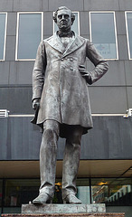 robert stephenson statue, euston station, london