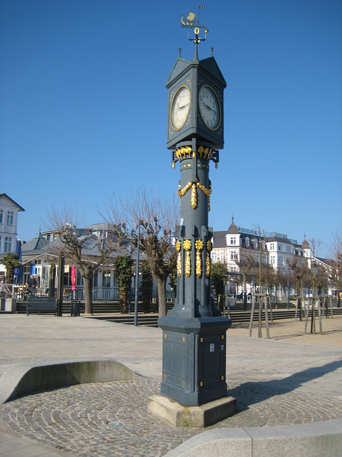 Ahlbeck - Historische Uhr von 1910