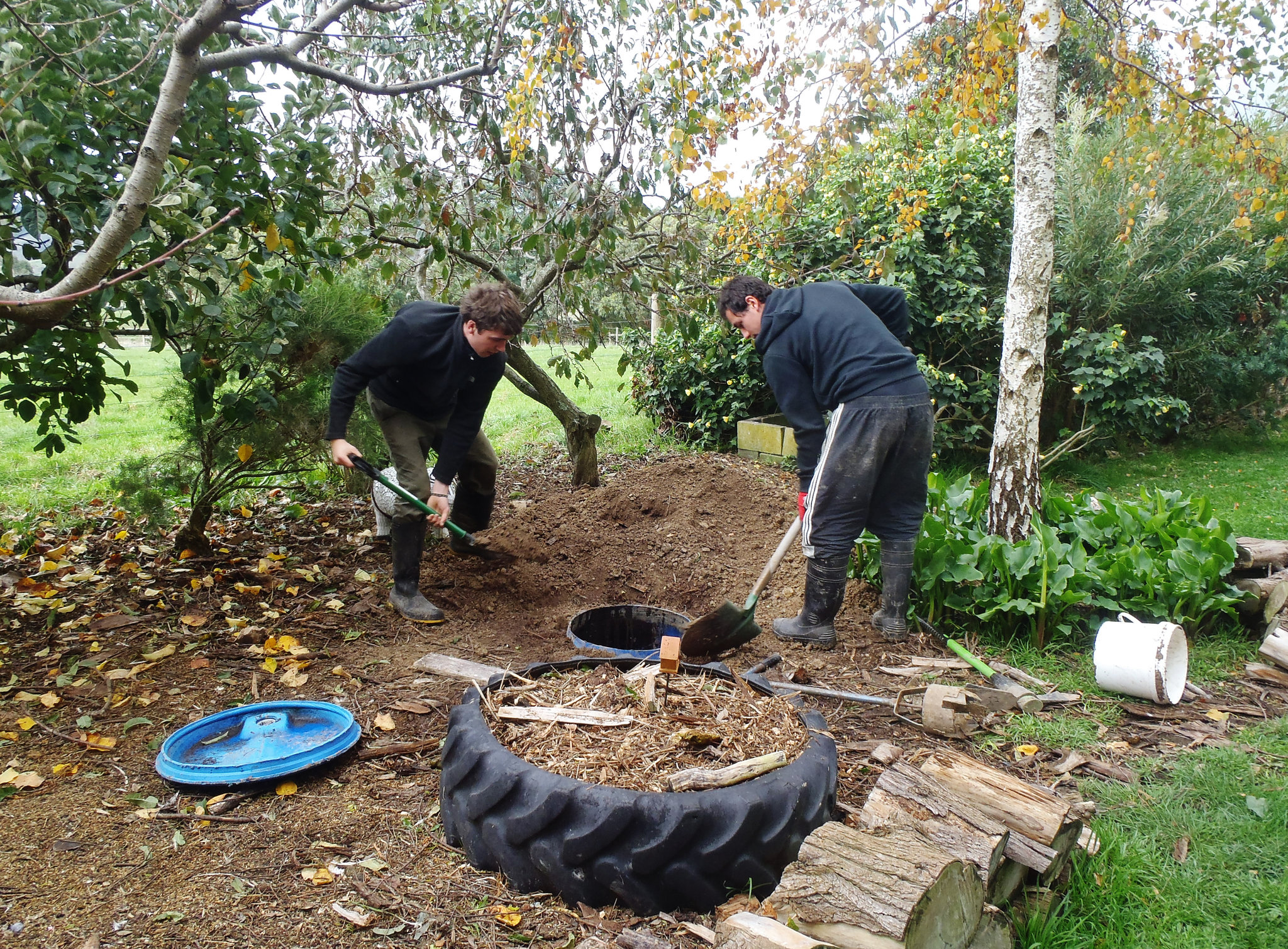 Johannes & Gautier making the new Death Pit