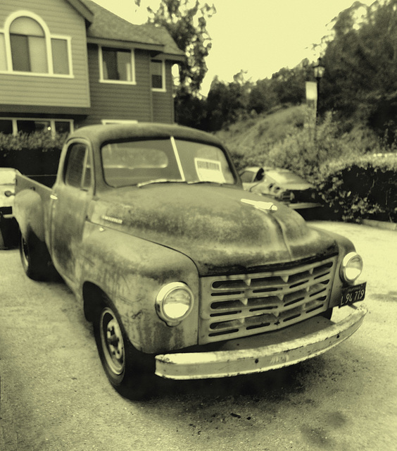 Studebaker truck 1949 for sale / Camion à vendre. - Vintage