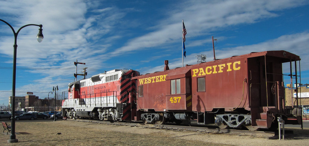 Elko Western Pacific RR (2043)