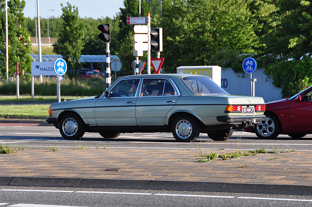 1976 Mercedes-Benz 300 D