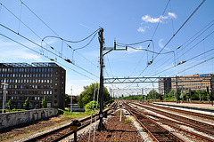 Power supply to the overhead wires