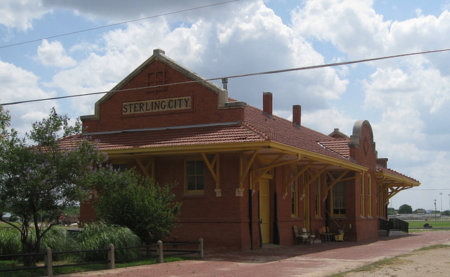 Sterling City, TX 2538a