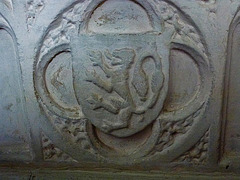 gosfield church, essex,these unknown arms adorn the side of the tomb chest upon which thomas rolfe's brass sits . however, this tomb looks c14 to me, and none of the arms are rolfe's 3 choughs.
