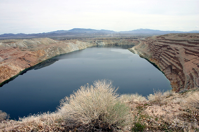 Yerington Pit Lake