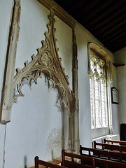shalford church, essex,the second of the three tombs to be built is that in the mid c14 north aisle. unlike the others, the canopy does not stop short to sit on a tomb chest: if there was one, it was fairly low.