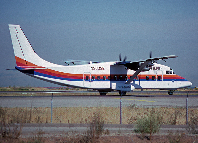 N360SE Shorts 360 Westair (United Express)