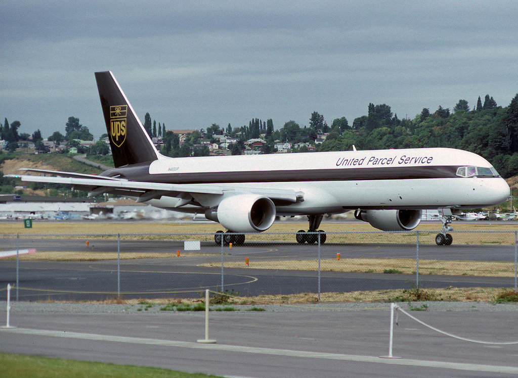 N410UP B757-24APF UPS