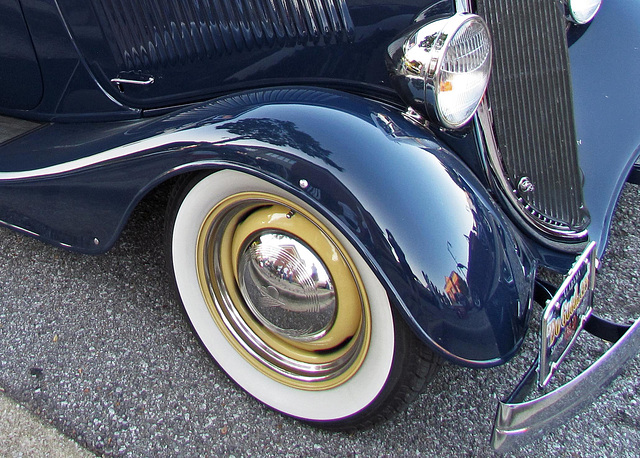 Vintage Ford Detail