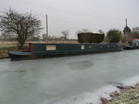 Ice-bound Narrow Boat