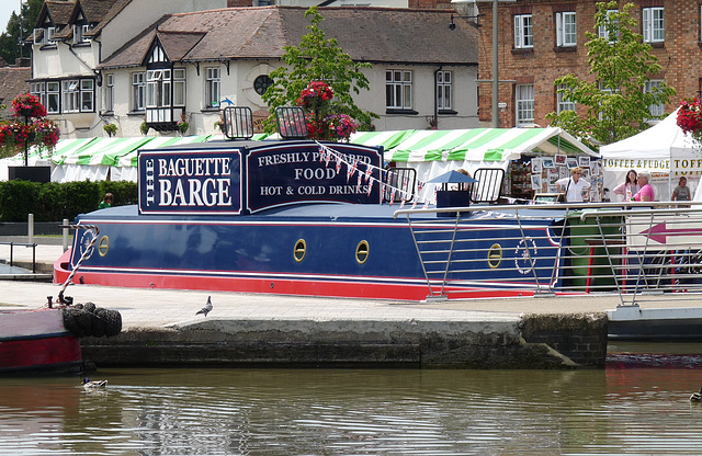 Baguette Barge
