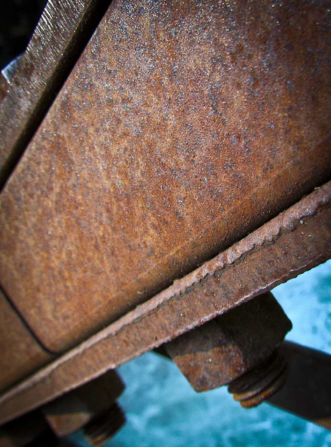 Rust on Gorge Bridge