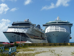 Cruise Ships at St. Maarten (9) - 30 January 2014