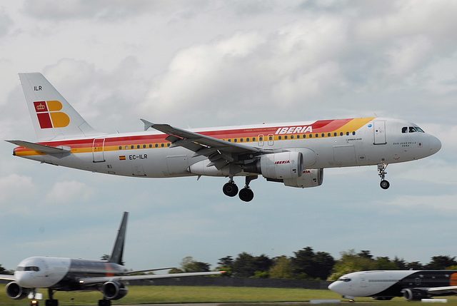 EC-ILR A320-214 Iberia