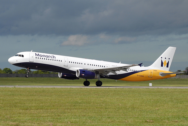 G-OZBG A321 Monarch