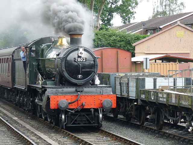 'Bradley Manor' Arrives at Bewdley