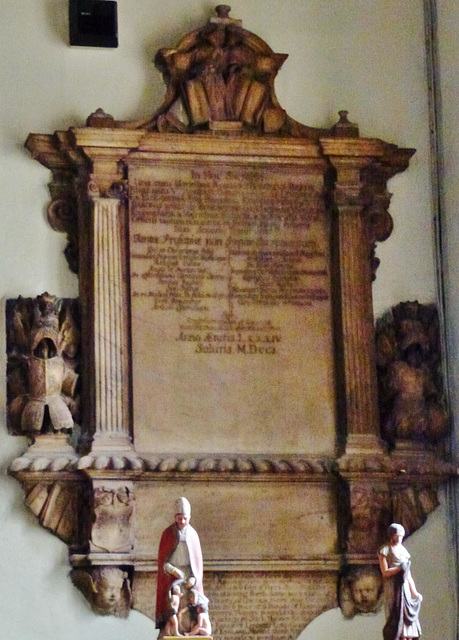 barking church, essex,robert bertie's tomb of 1701 is adorned with trophies of arms and armour either side