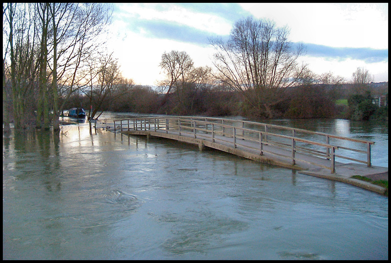 bridge in the Thames