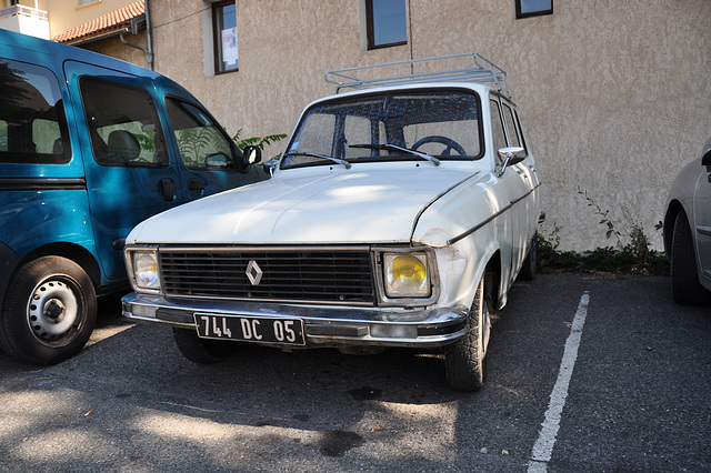 Renault 6