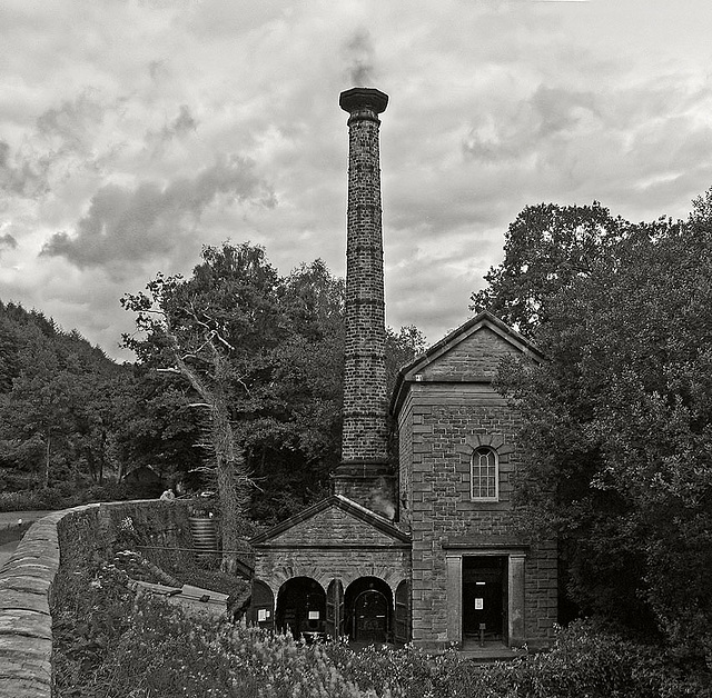 Leawood pump house