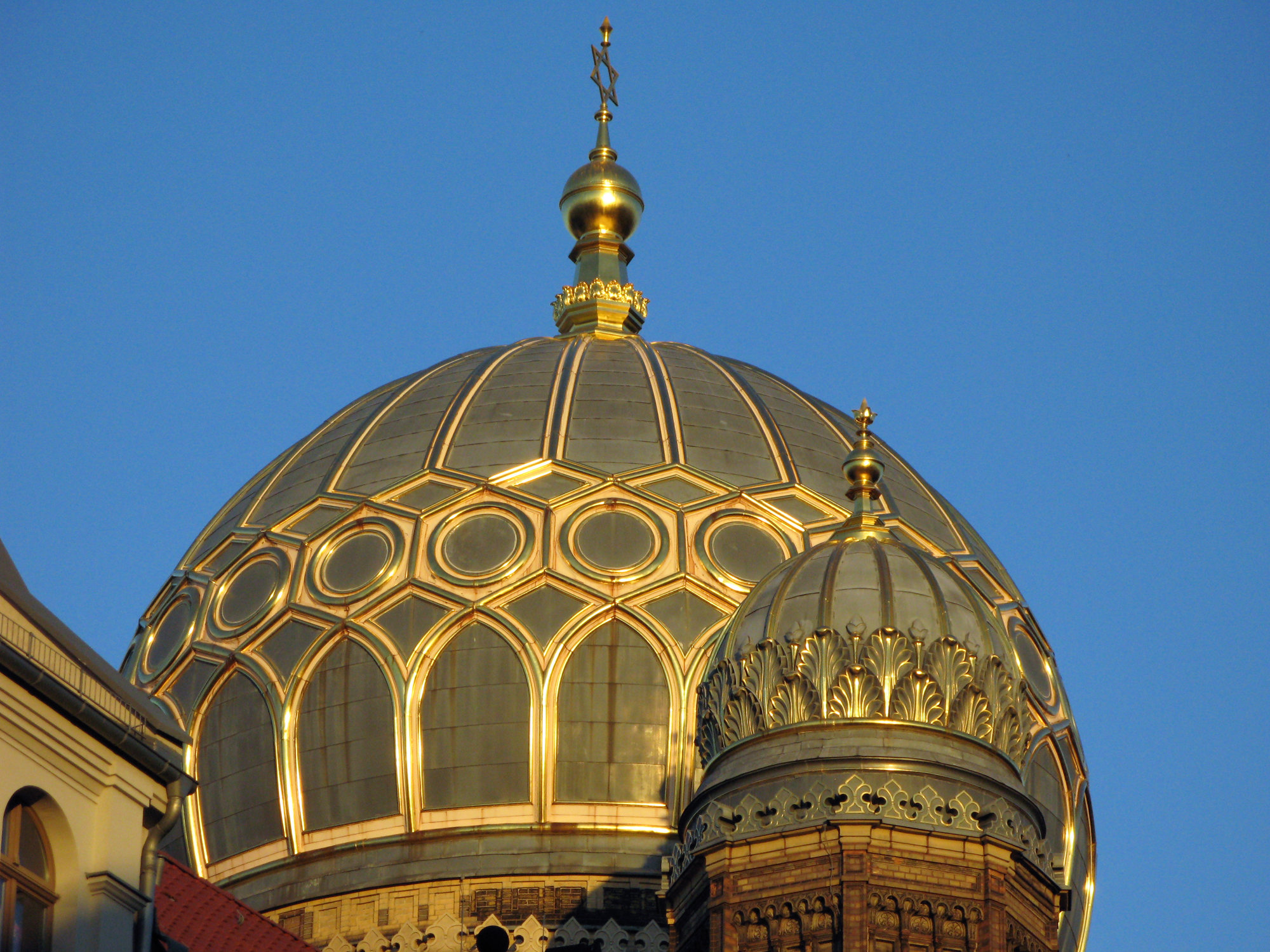 Berlin Synagogue Canon G7 10