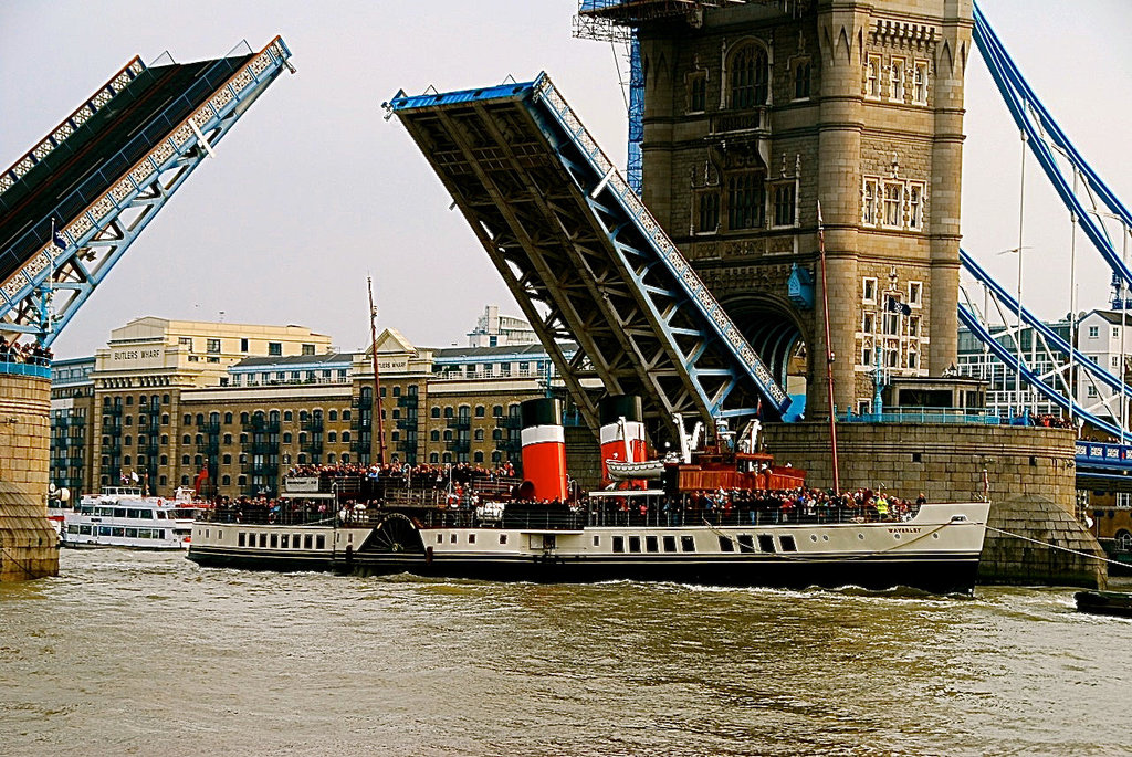 WAVERLEY, Tower Bridge