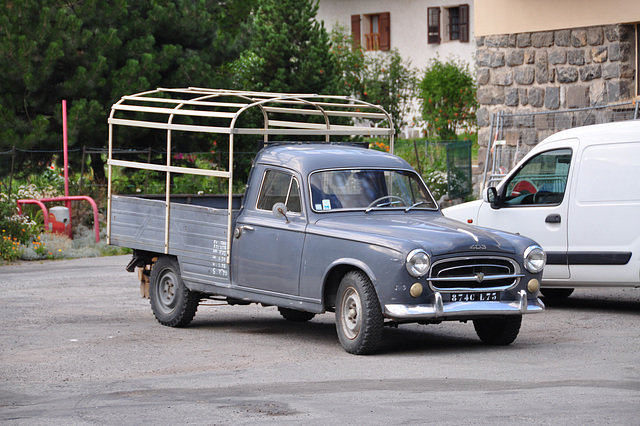 Holiday 2009 – Peugeot 403