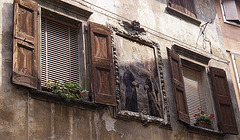 Limone- Shutters and Fresco