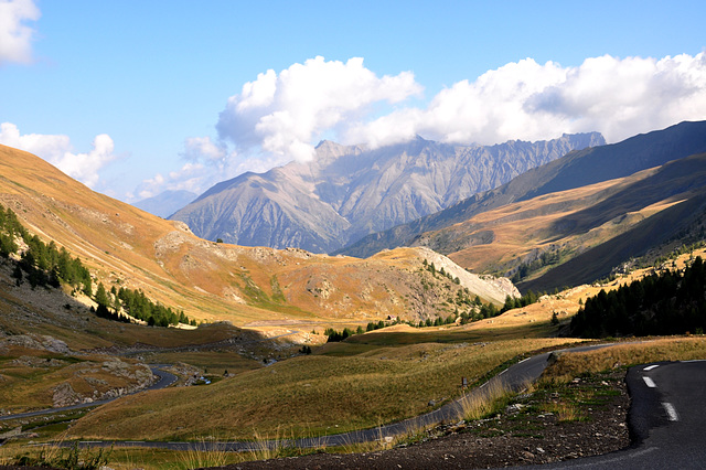 Holiday 2009 – Descend on the north side of the col de la Bonette