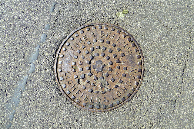 Blenheim Palace – Tuke & Bell manhole cover