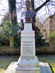 Wallace Hartley memorial, Colne.