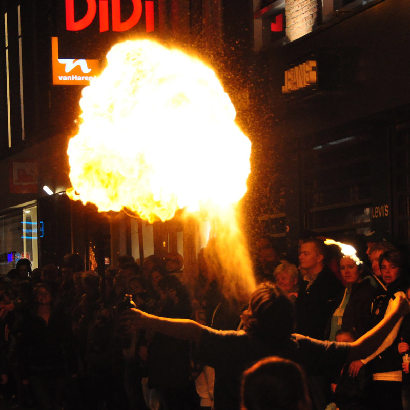 Leidens Ontzet 2012 – Taptoe – Fire breather