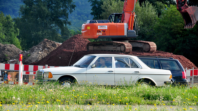 Mercedes-Benz W123