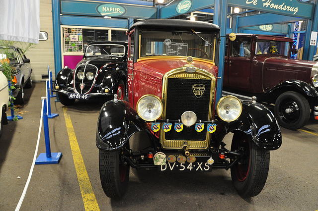 1949 Peugeot 202 BH & 1930 Peugeot 201