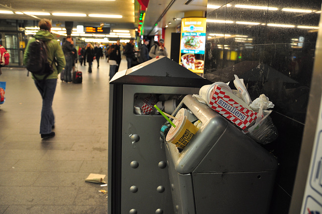 Cleaning-staff strike at Amsterdam Central Station