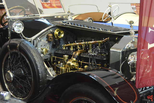 Techno Classica 2013 – Rolls-Royce engine