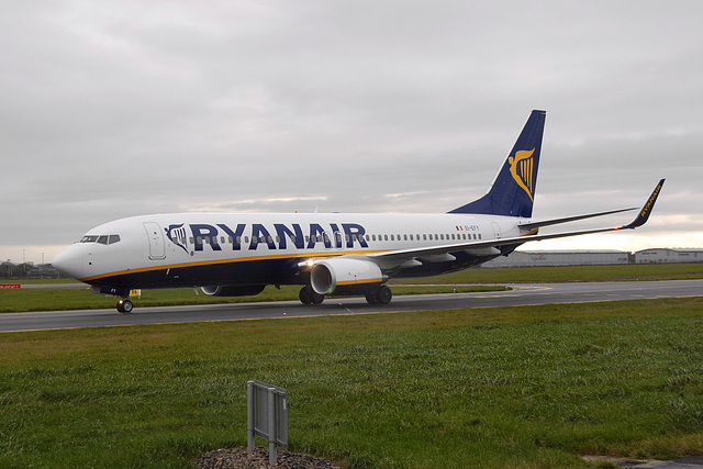 EI-EFY B737-8AS Ryanair